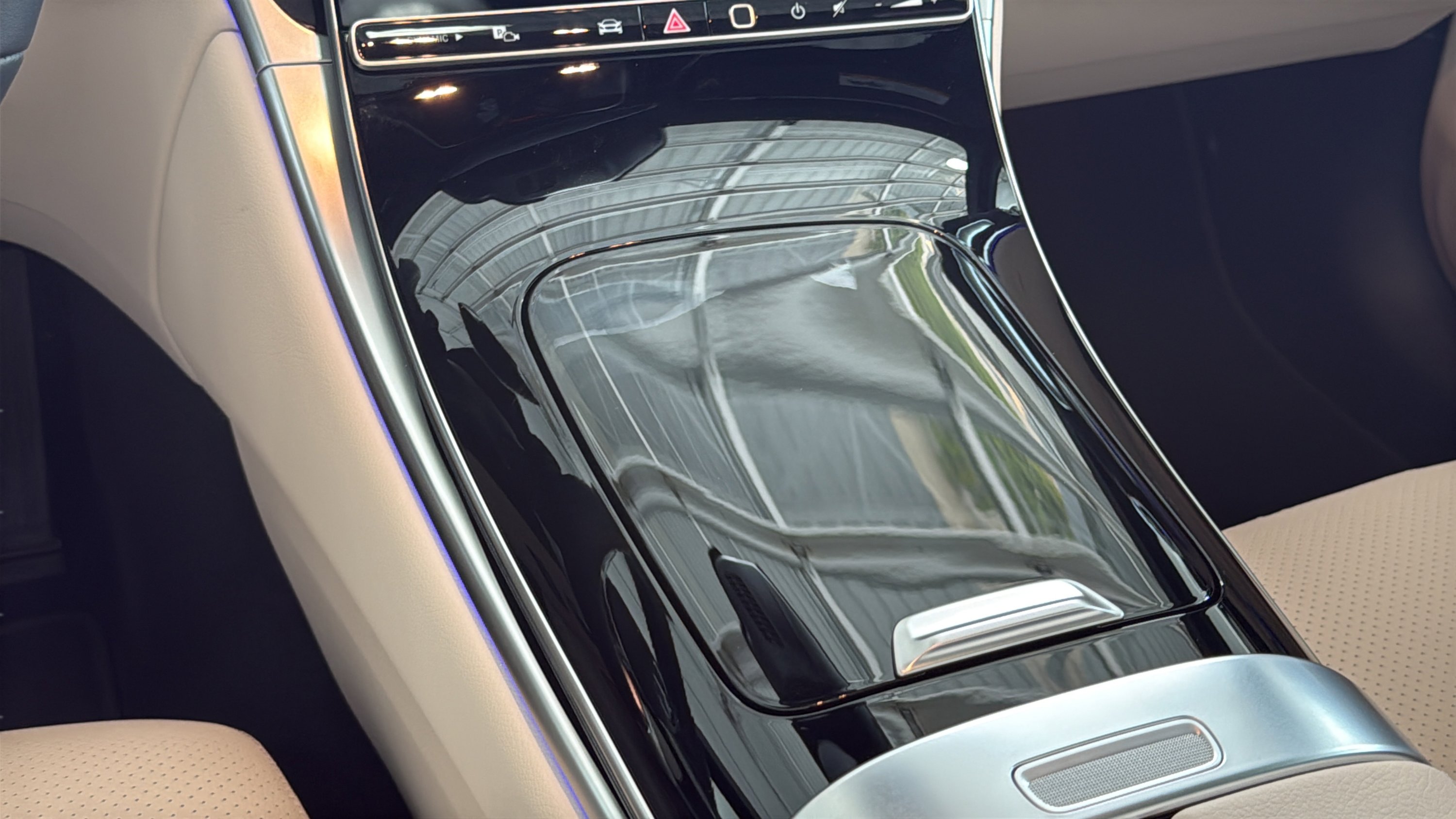 New 2026 Black Mercedes-Benz GLC 300 image 32