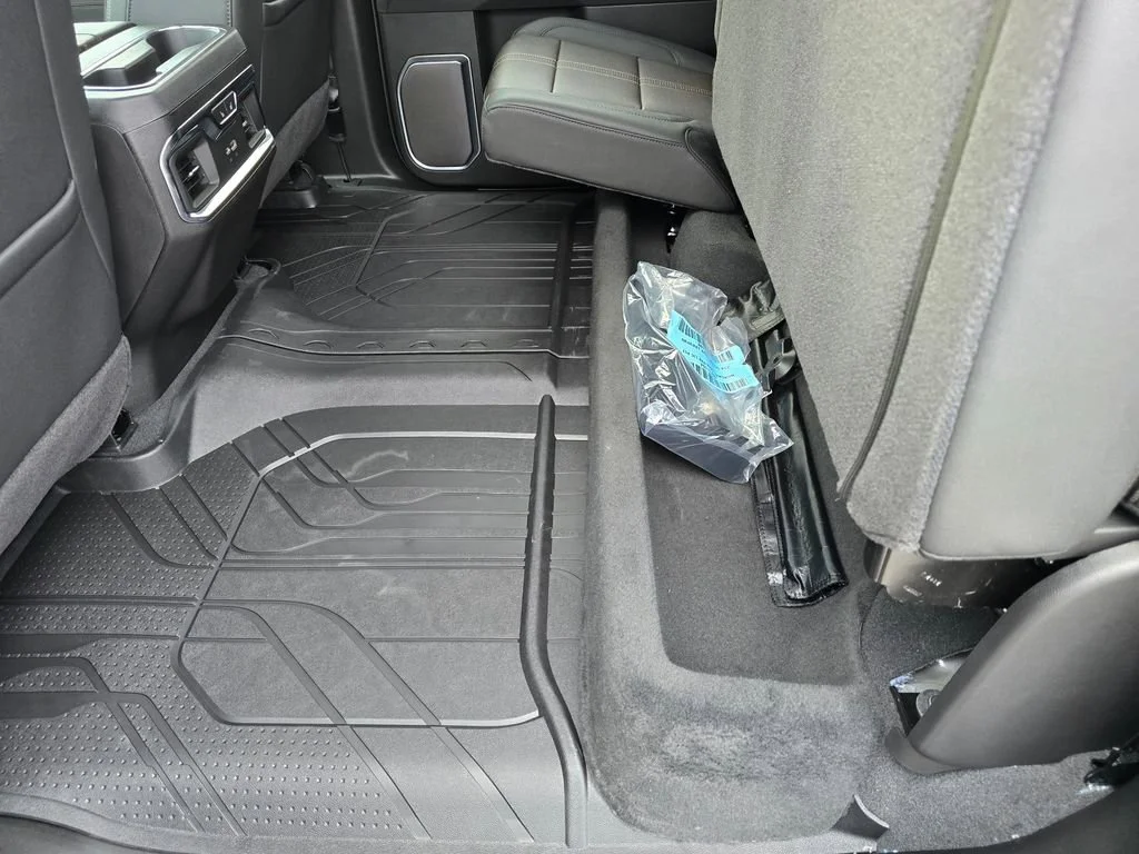 2026 Chevrolet Silverado 1500 High Country - Photo 13