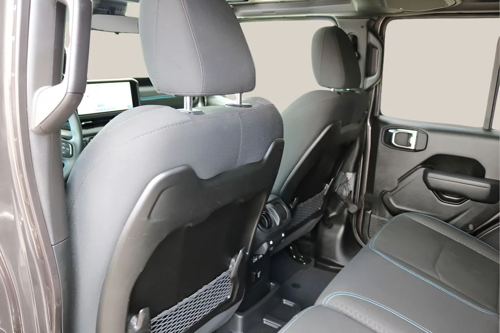 Used 2025 Gray Jeep Rubicon 4xe image 16