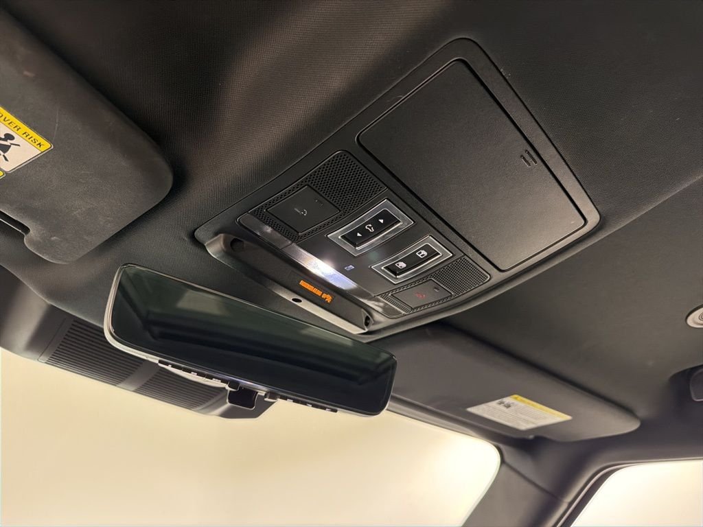 2022 Land Rover Defender X-Dynamic SE - Photo 18
