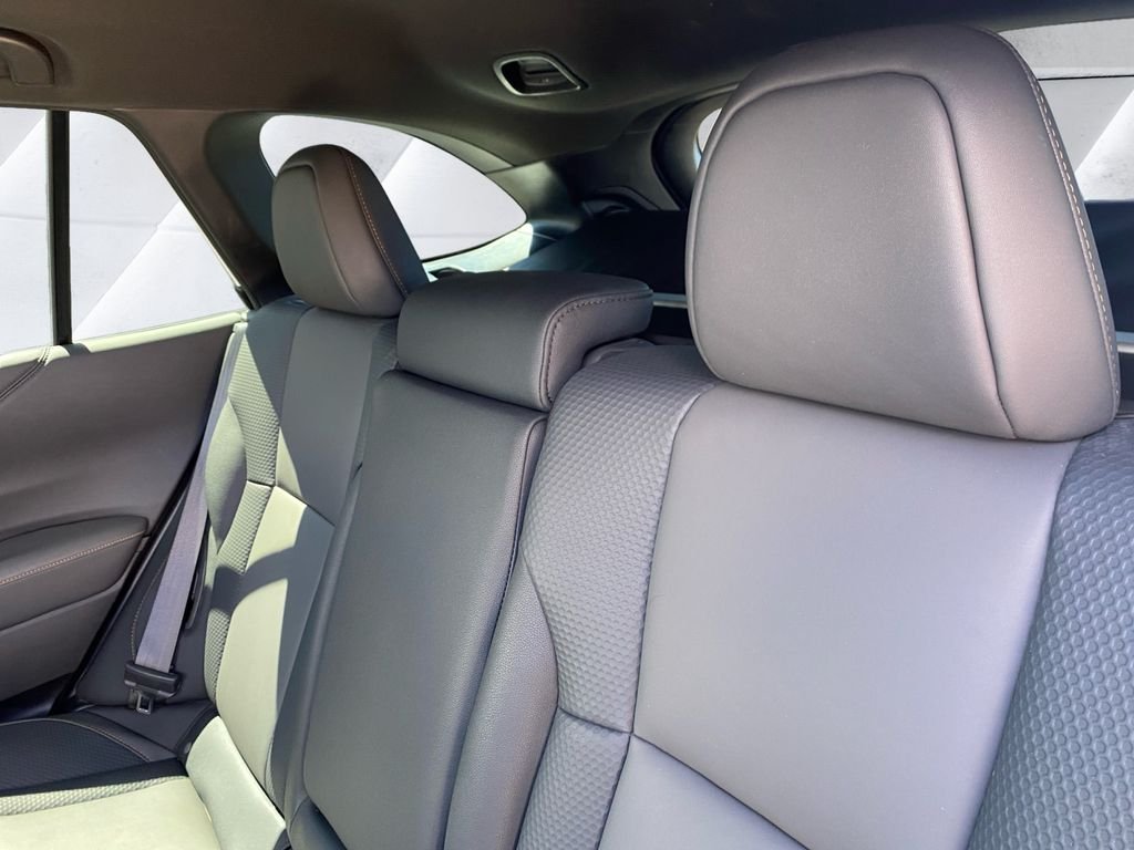 Used 2024 White Subaru Wilderness image 18