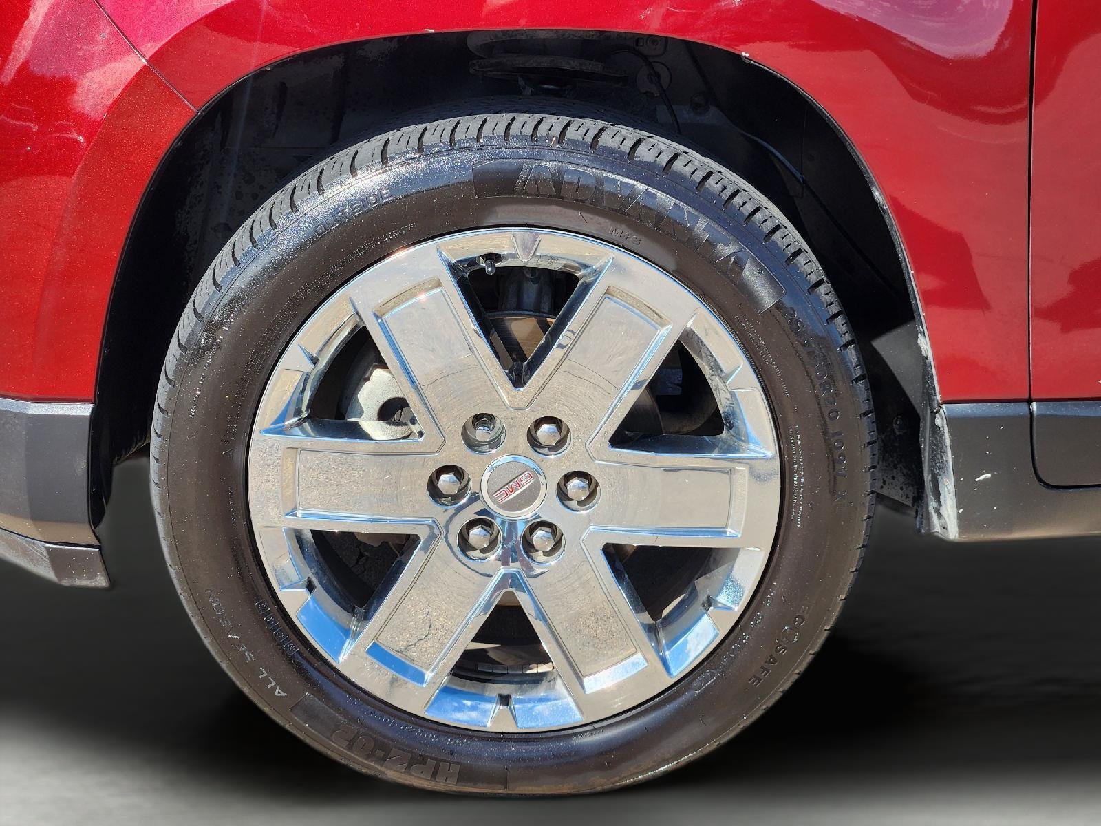 Used 2017 Crimson Red Tintcoat GMC Limited image 9