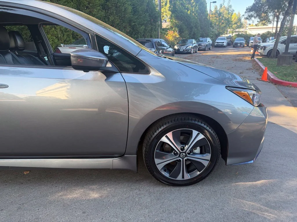 Used 2021 Gun Metallic Nissan SL Plus image 3