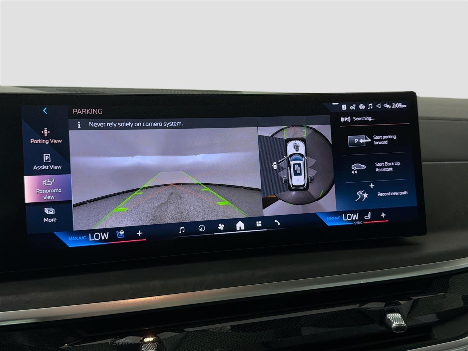 New 2026 Alpine White BMW xDrive40i image 13
