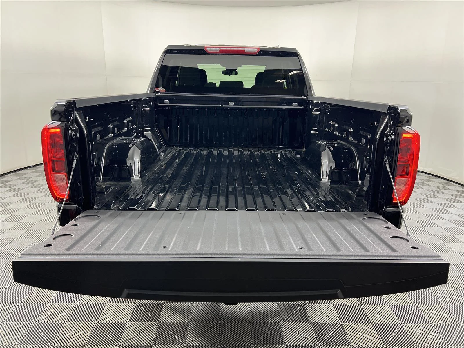 New 2026 Onyx Black GMC Pro image 17