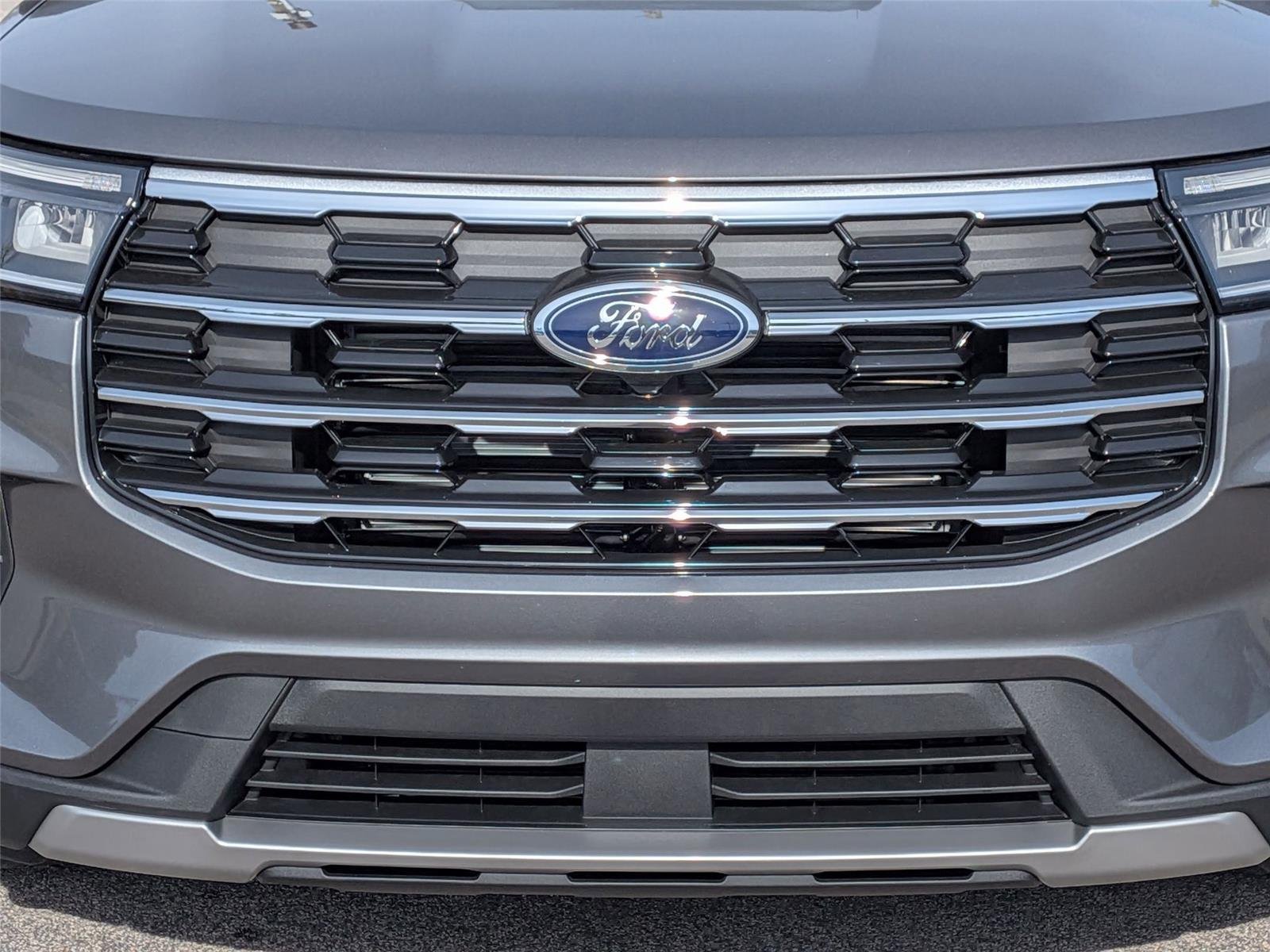 New 2026 Carbonized Gray Metallic Ford Active image 14