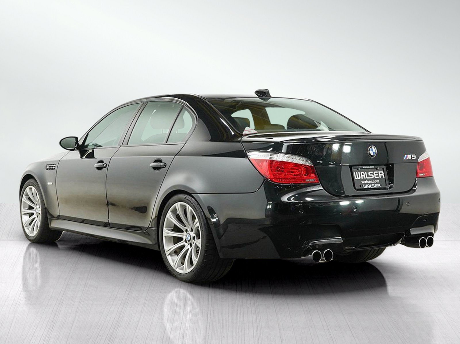 Used 2008 Black Sapphire Metallic BMW Base image 3