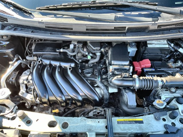 Used 2014 Black Nissan SV image 26