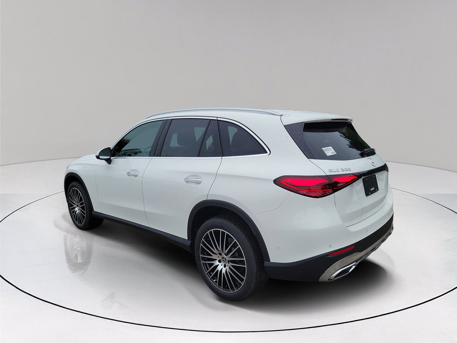 New 2027 Polar White Mercedes-Benz GLC 300 image 4