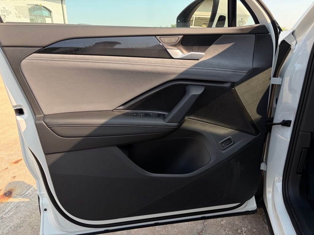 New 2026 Pure White Volkswagen 2.0T SE image 11