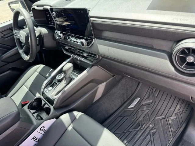 Used 2024 Sand Dune Metallic Chevrolet Trail Boss image 27