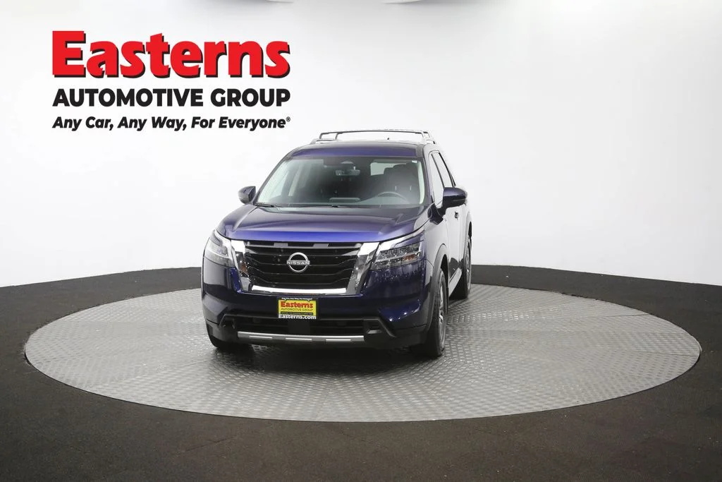 Used 2023 Blue Nissan SL image 54