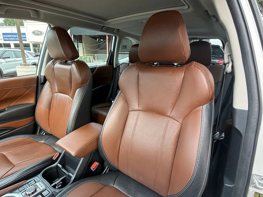 Used 2023 White Subaru Touring image 25
