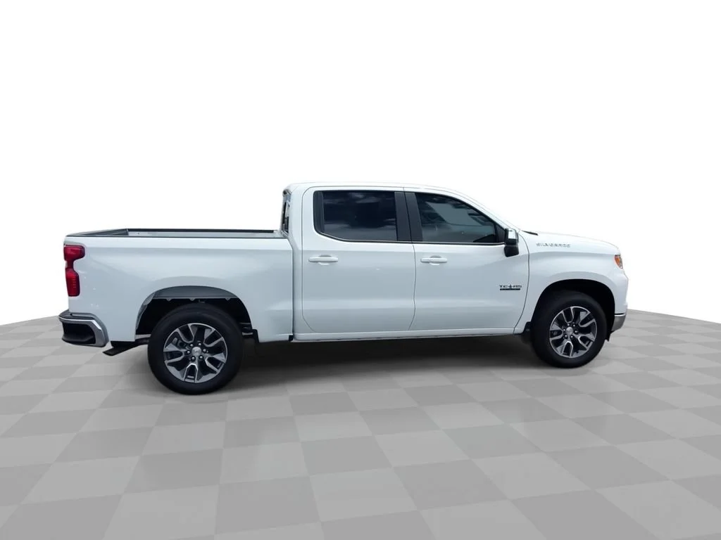New 2026 Summit White Chevrolet LT image 9