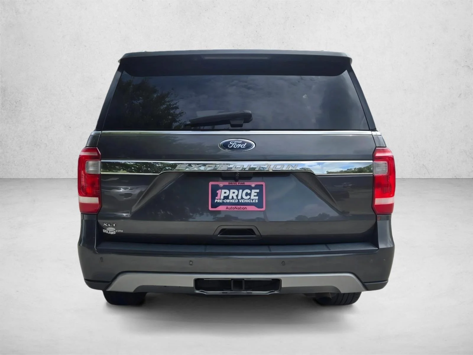 Used 2021 Magnetic Metallic Ford XLT image 7