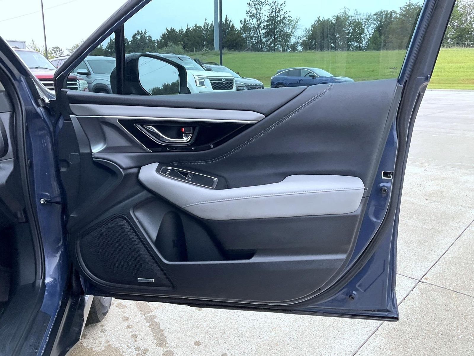 2023 Subaru Outback Limited - Photo 17