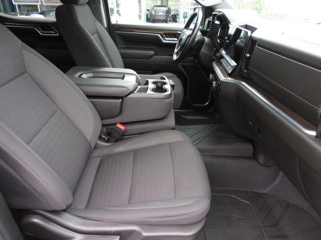 Used 2022 Blue Metallic Chevrolet LT image 16