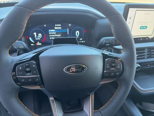 New 2026 Space White Metallic Ford Tremor® image 27