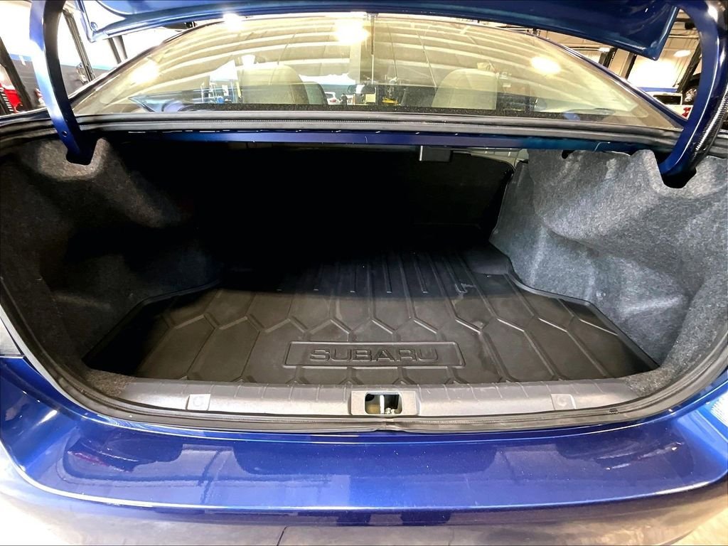 Used 2017 Blue Subaru 2.0i image 17