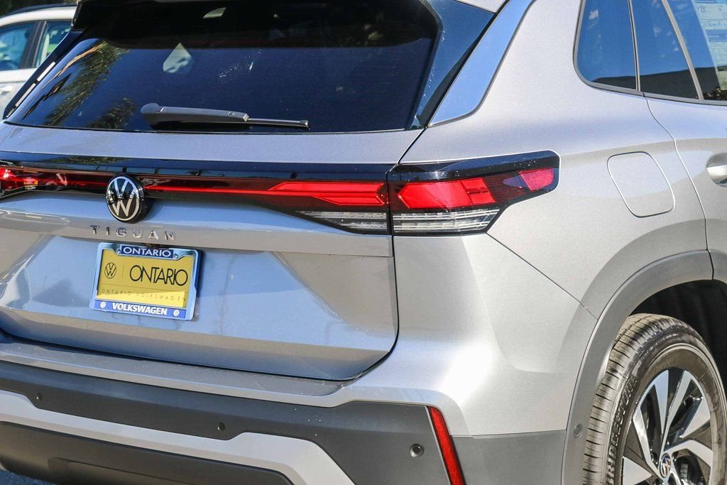 2026 Volkswagen Tiguan S - Photo 9