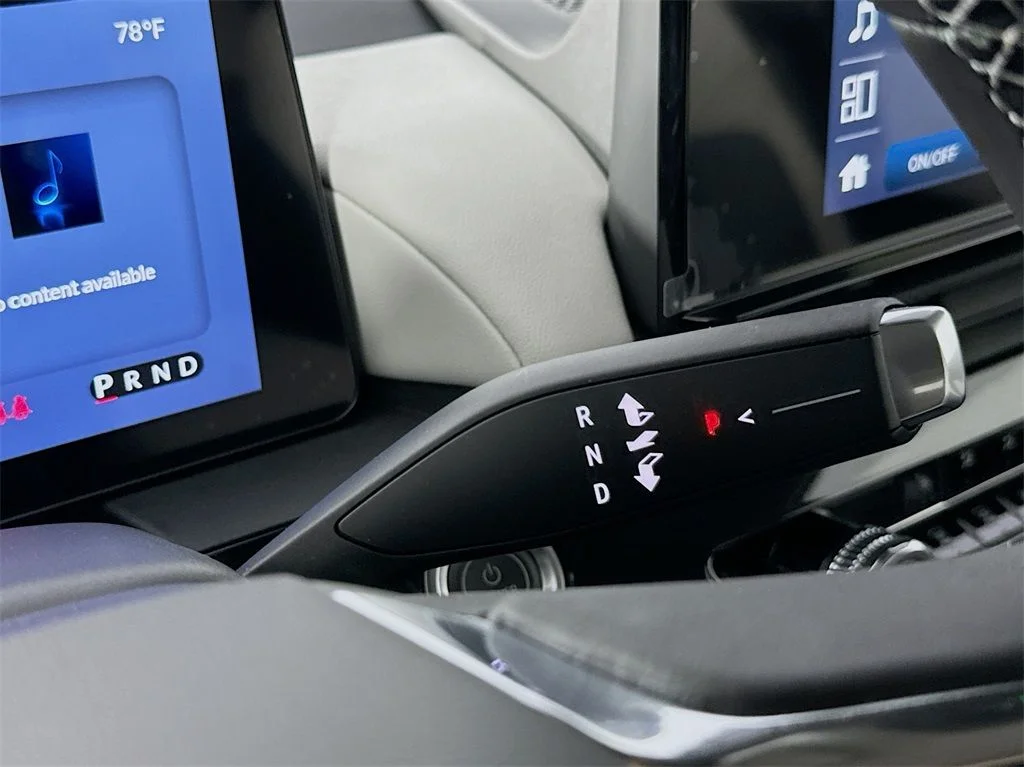 New 2026 Sonic Gray Pearl Honda Touring image 35