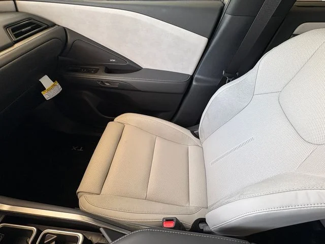 New 2026 Red Lexus 550h+ Luxury image 18