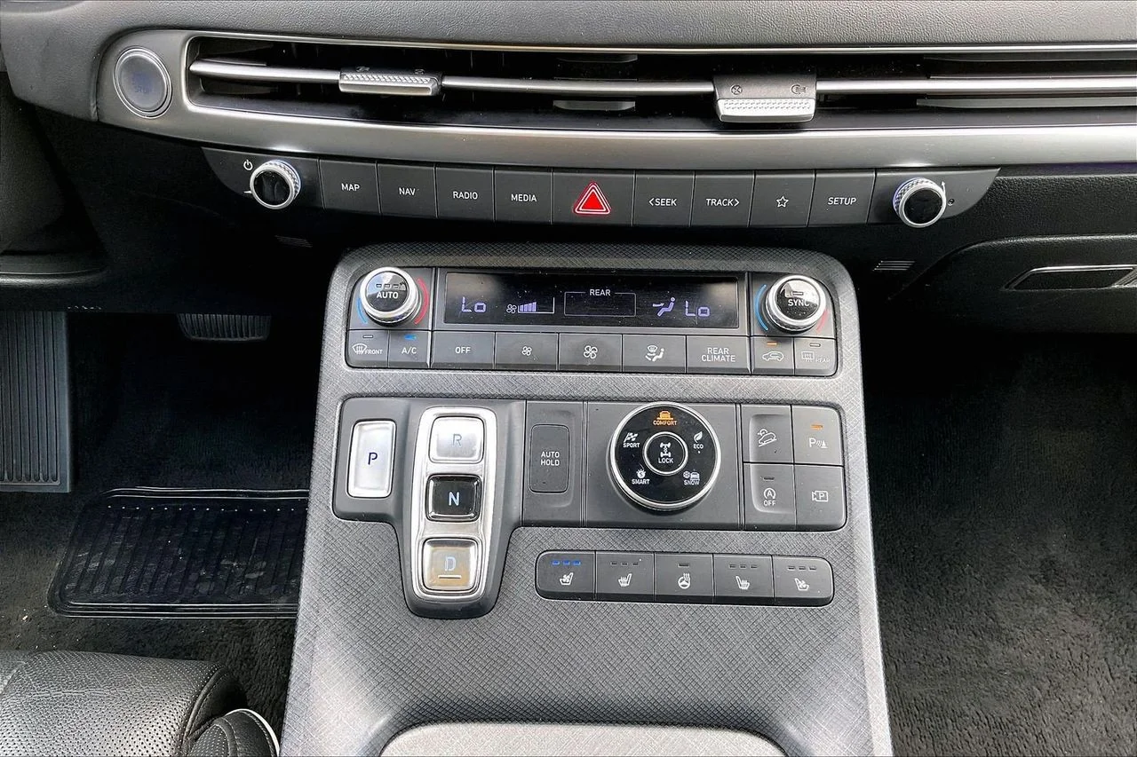 Used 2024 Gray Hyundai Limited image 19