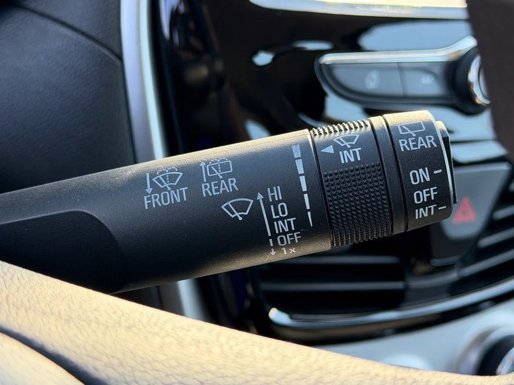 Used 2018 BRIMSTONE Chevrolet LS image 17