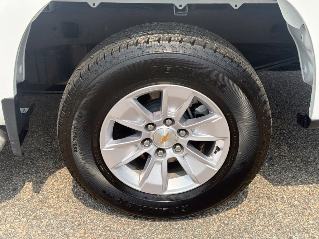 Certified Used 2025 Summit White Chevrolet WT image 43