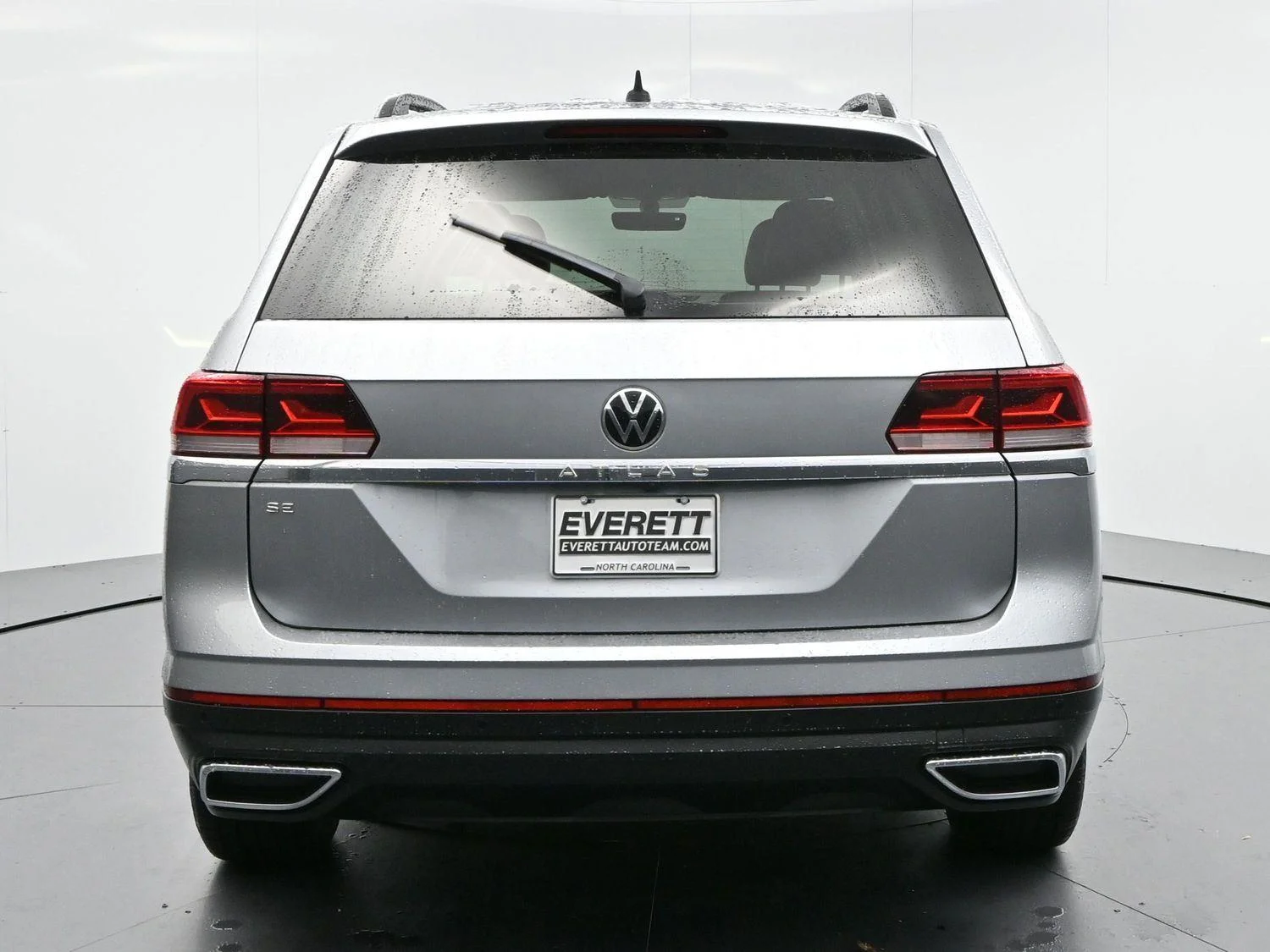 Used 2022 Pyrite Silver Metallic Volkswagen 2.0T SE w/Technology image 6