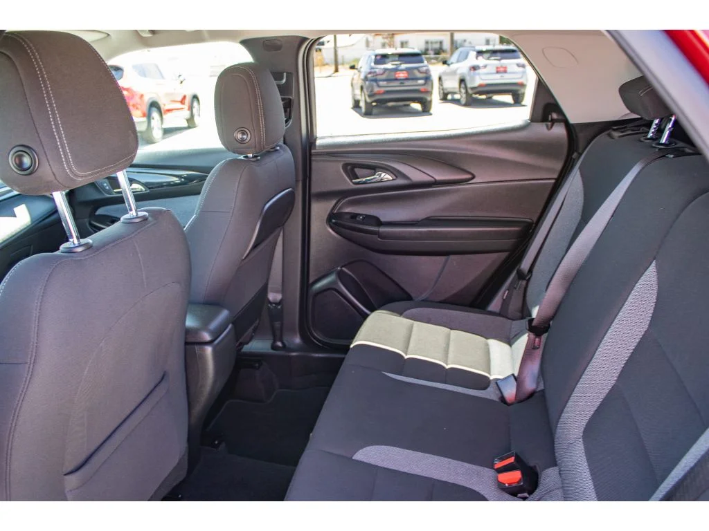 Used 2025 Crimson Metallic Chevrolet LT image 17