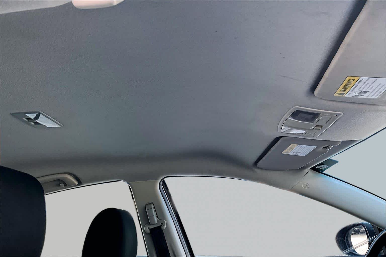 Used 2013 Liquid Silver Metallic Mazda i Sport image 14