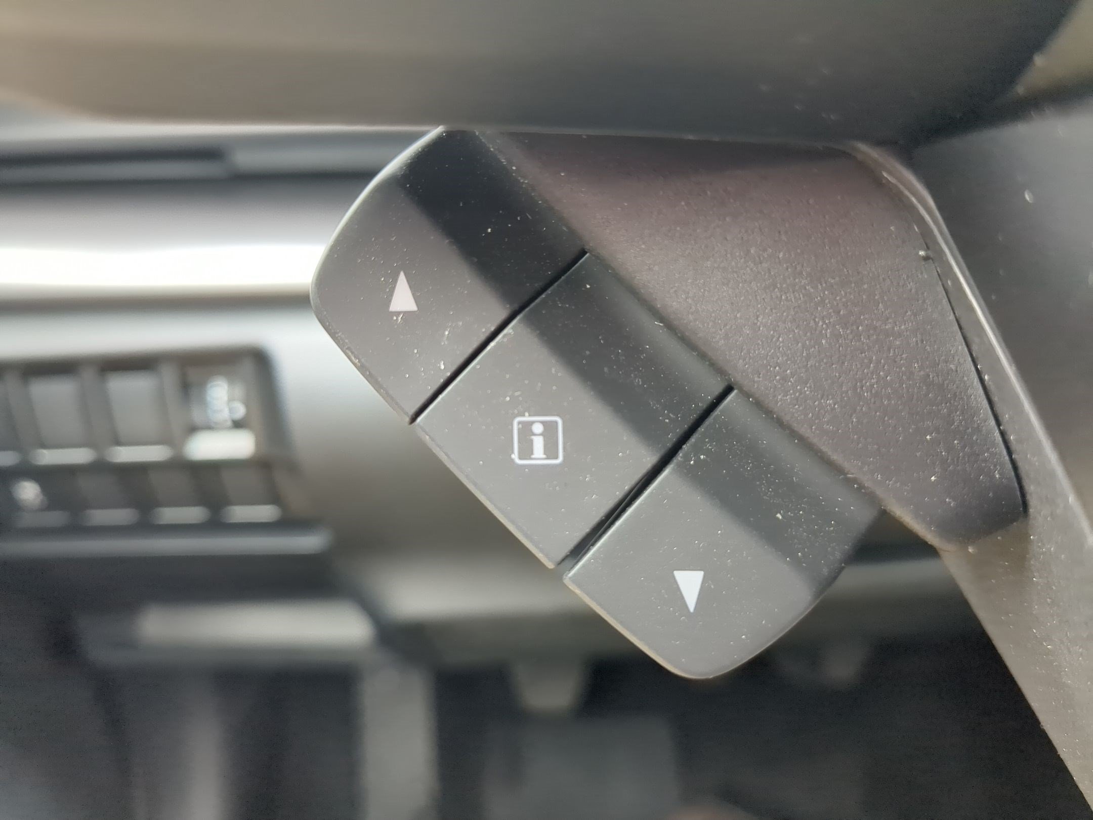 Used 2024 Sapphire Blue Pearl Subaru  image 18