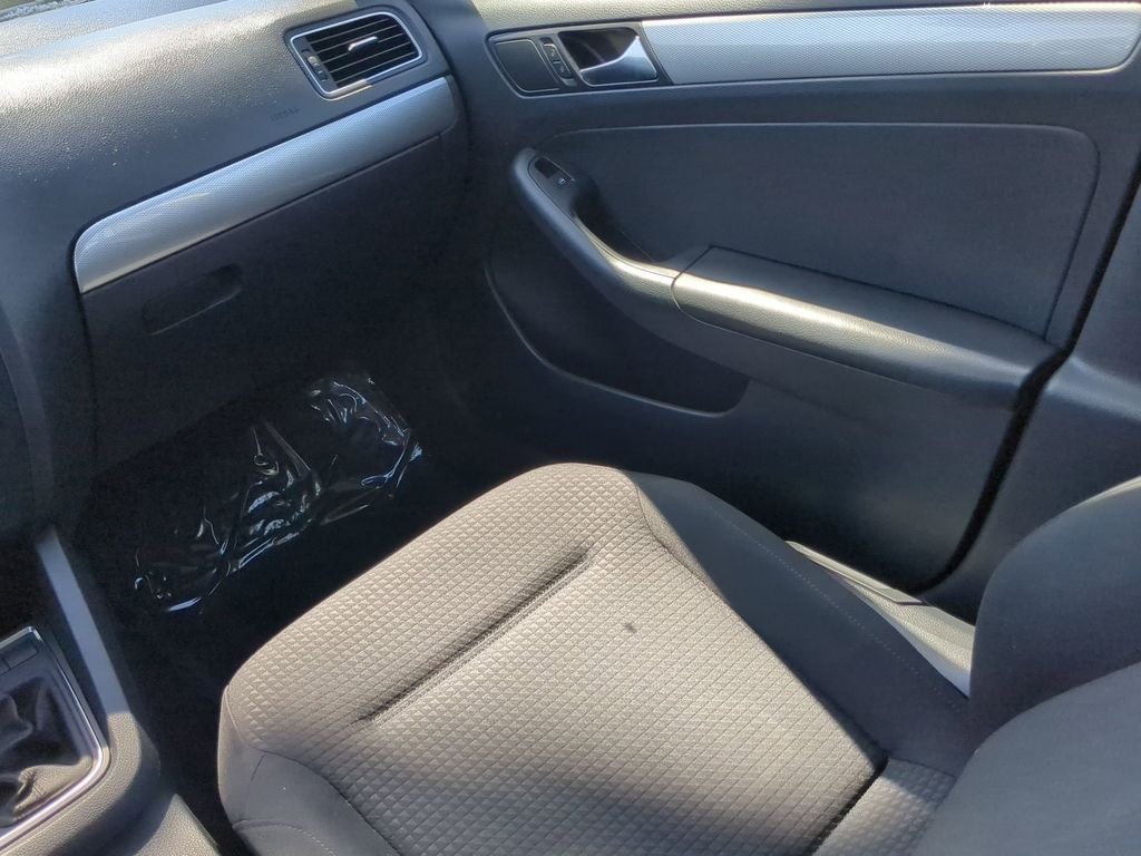 Used 2015 Blue Volkswagen 1.8T SE image 15