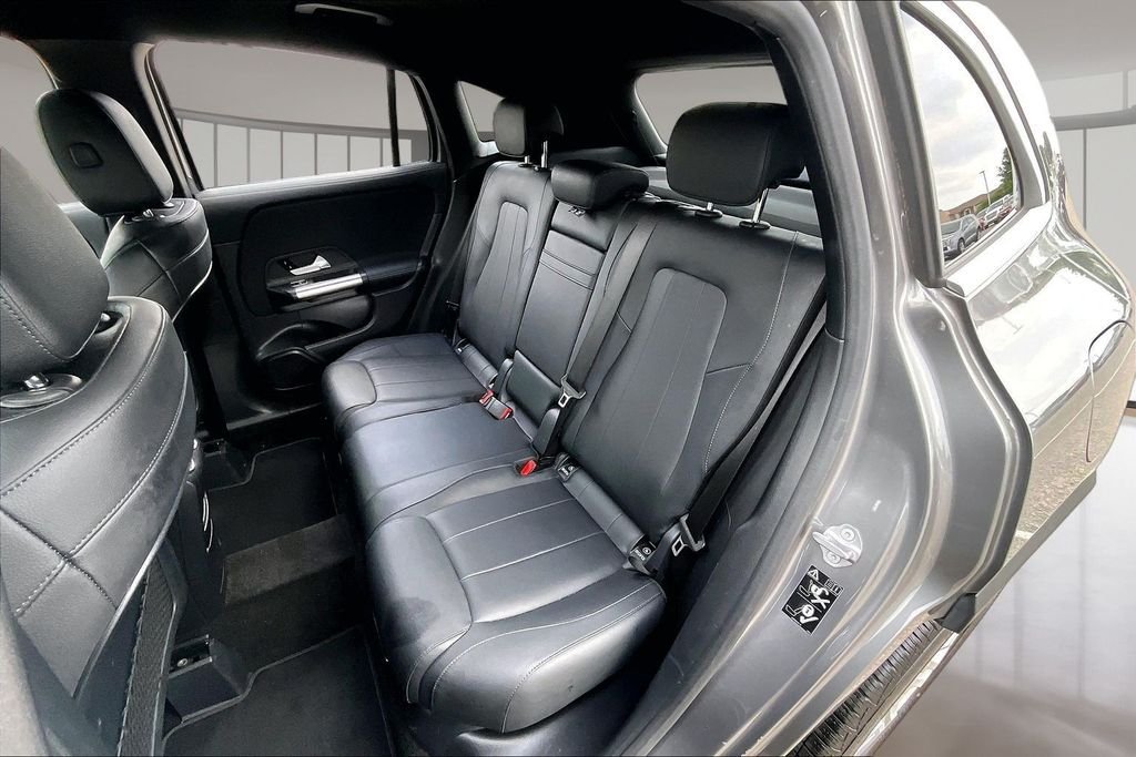 Used 2021 Gray Mercedes-Benz GLA 250 image 28