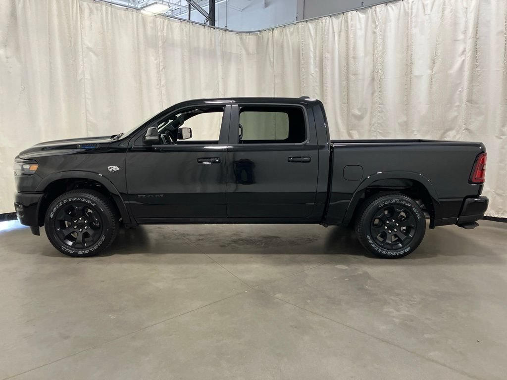 New 2026 Diamond Black Crystal Pearl-Coat Exterior Paint RAM Big Horn image 25