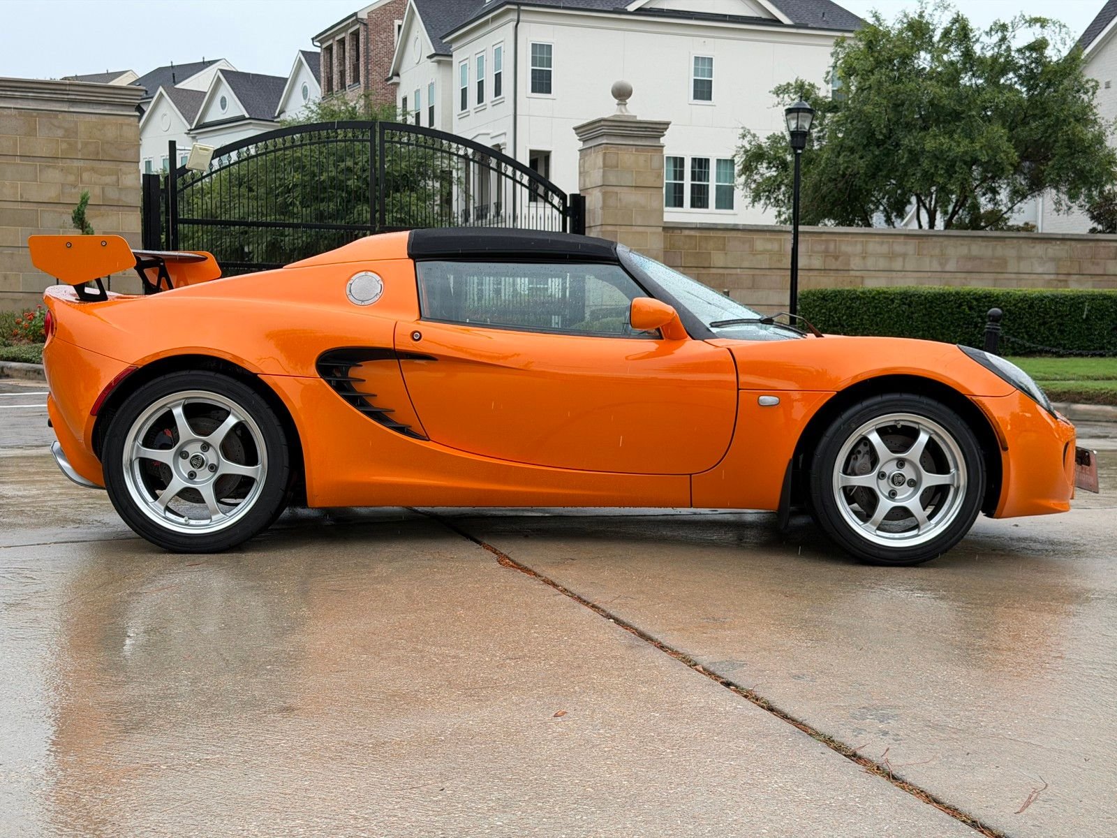 Used 2005 Orange Lotus Base image 8