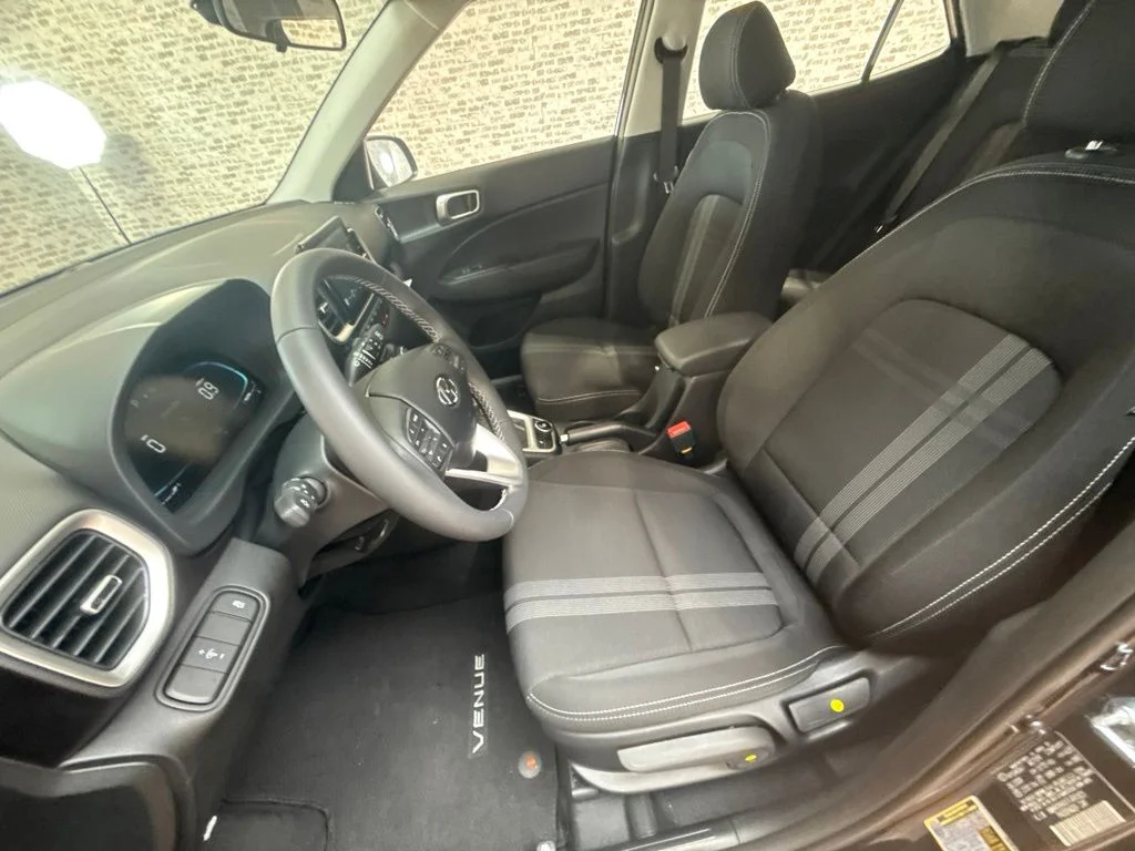New 2026 Onyx Black Hyundai SEL image 24
