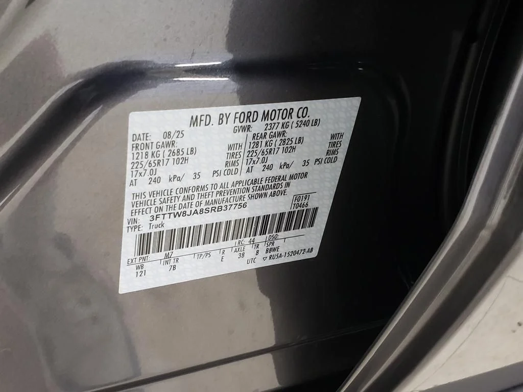 New 2025 Carbonized Gray Metallic Ford XLT image 26