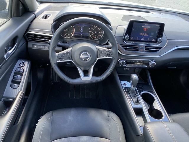 Used 2024 Brilliant Silver Metallic Nissan 2.5 SV image 10