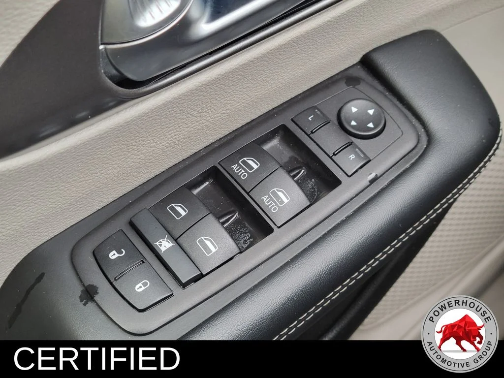 Used 2023 Blue Chrysler Touring L image 27