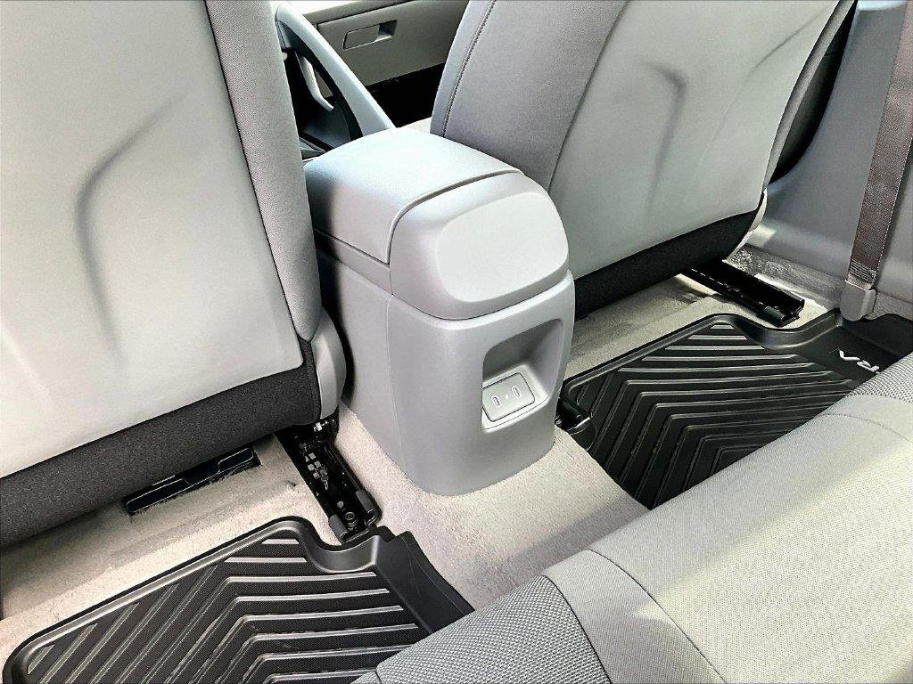 New 2026 Gray Hyundai SE image 11
