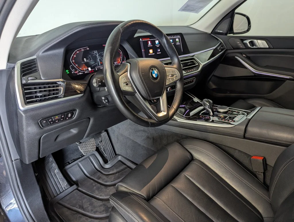 Certified Used 2020 Gray BMW xDrive40i image 29