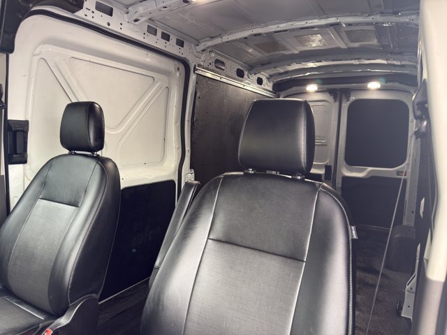 Used 2024 White Ford  image 23