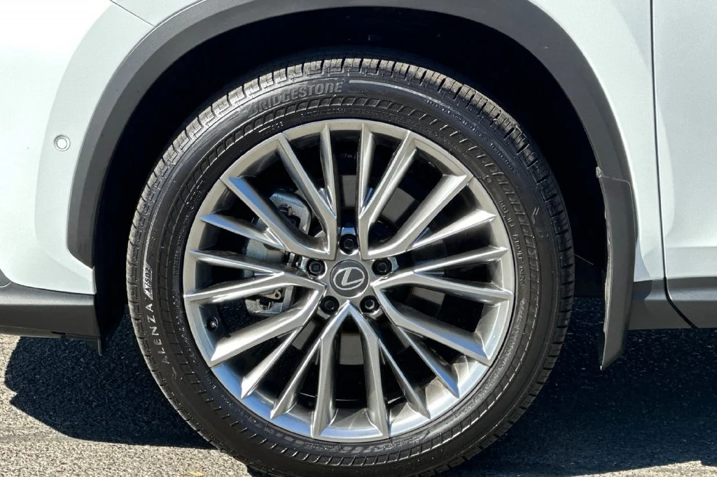 Certified Used 2026 White Lexus 350h Luxury image 34