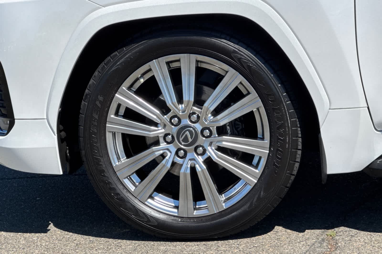 Used 2023 Eminent White Pearl Lexus Ultra Luxury image 32