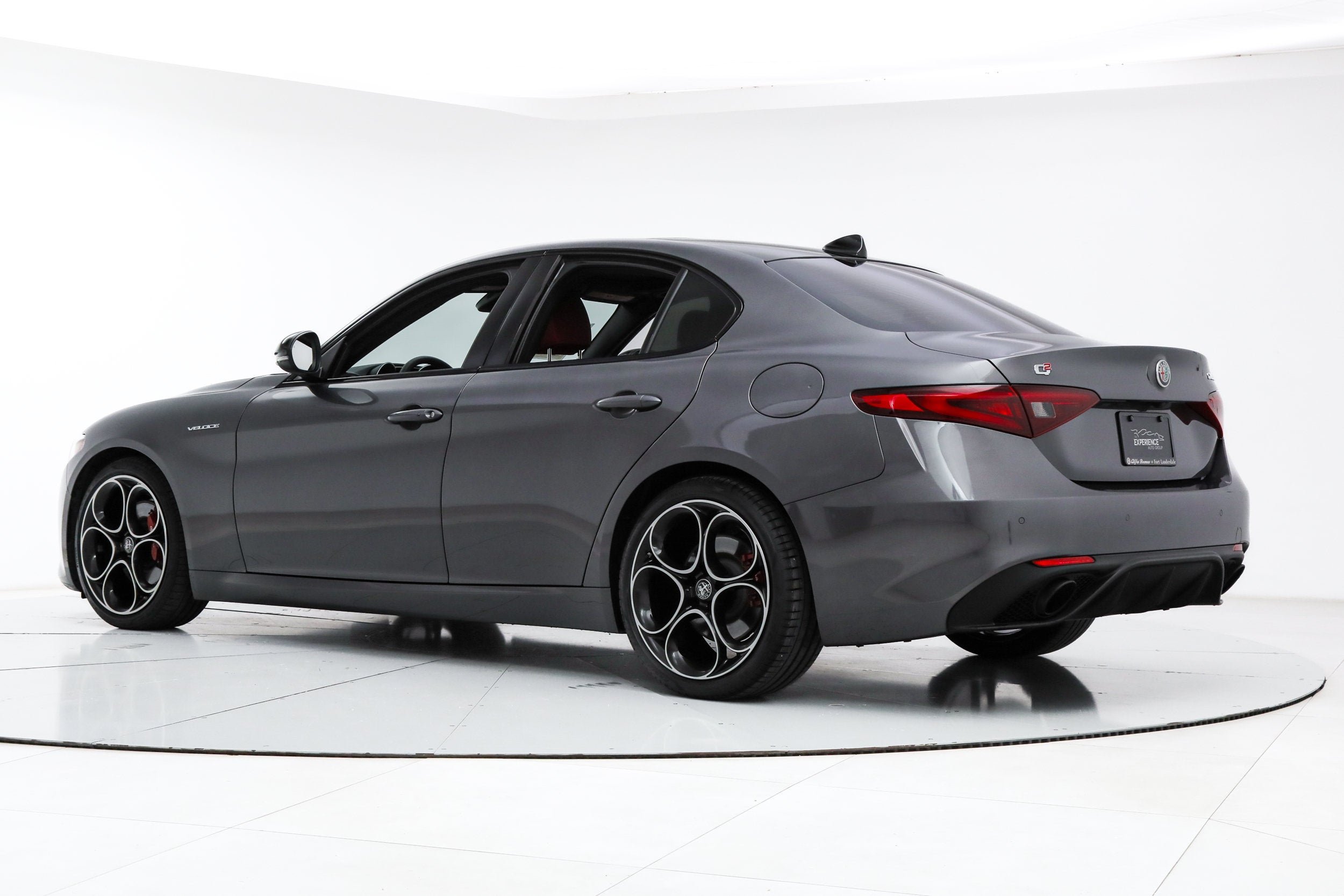Used 2023 Gray Alfa Romeo Veloce image 3