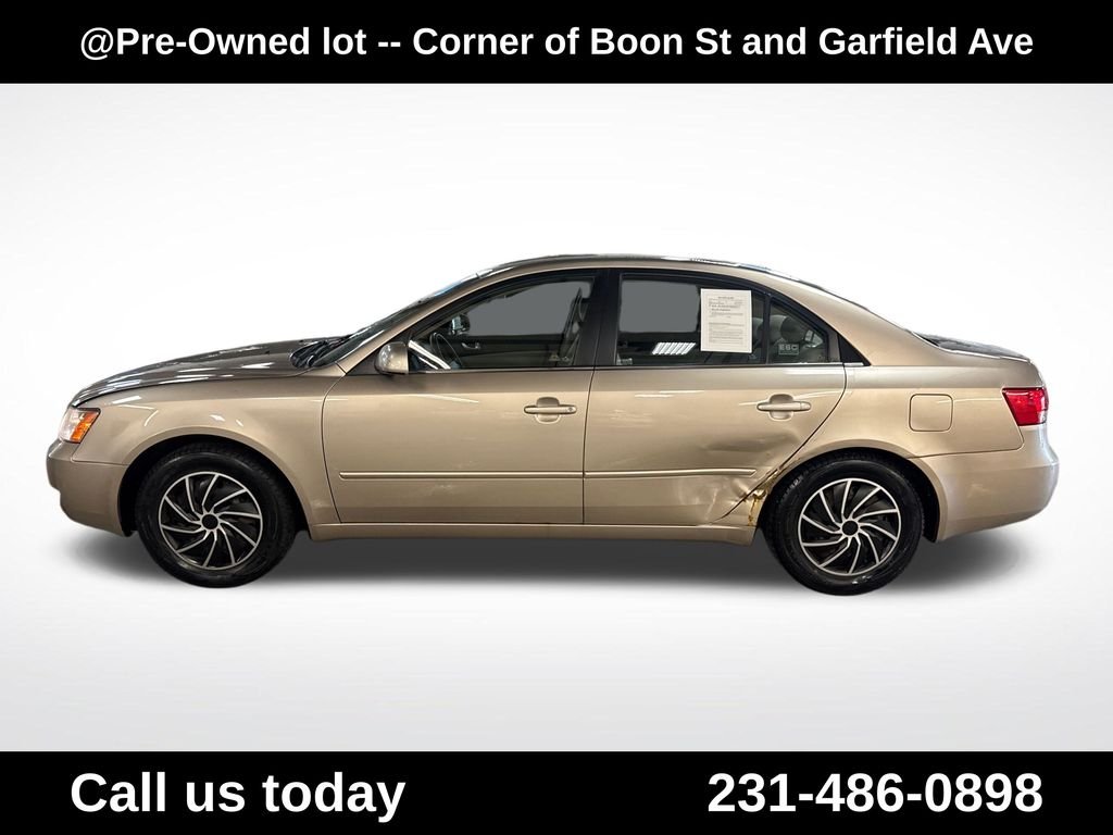 Used 2008 Beige Hyundai GLS image 2