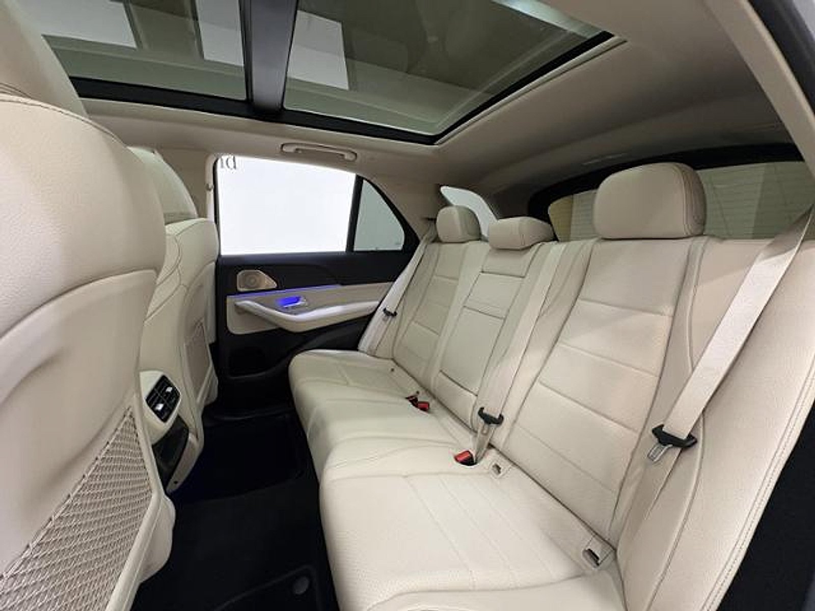 New 2026 Cirrus Silver Metallic Mercedes-Benz  image 45