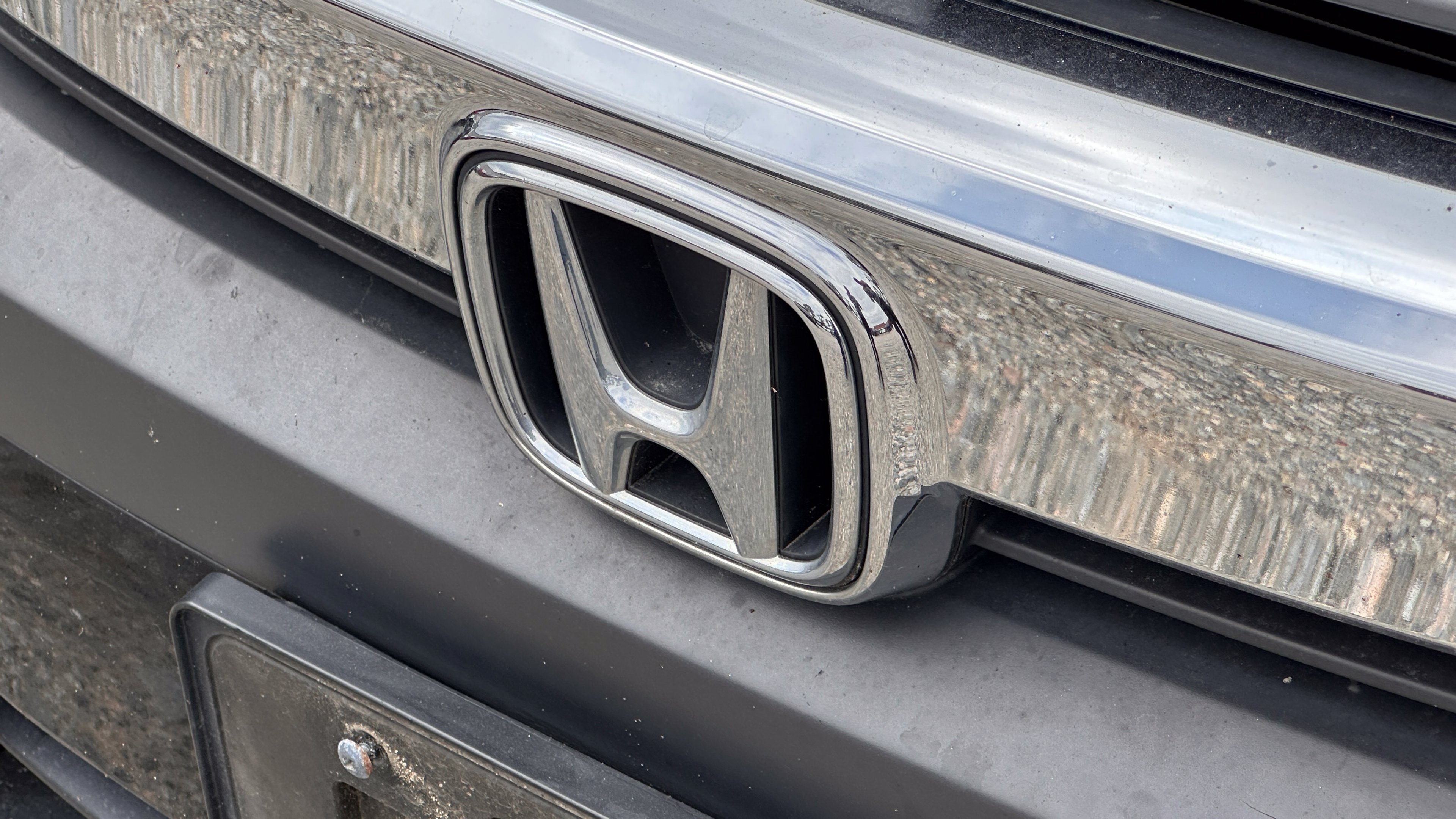 Used 2017 Black Honda LX image 3